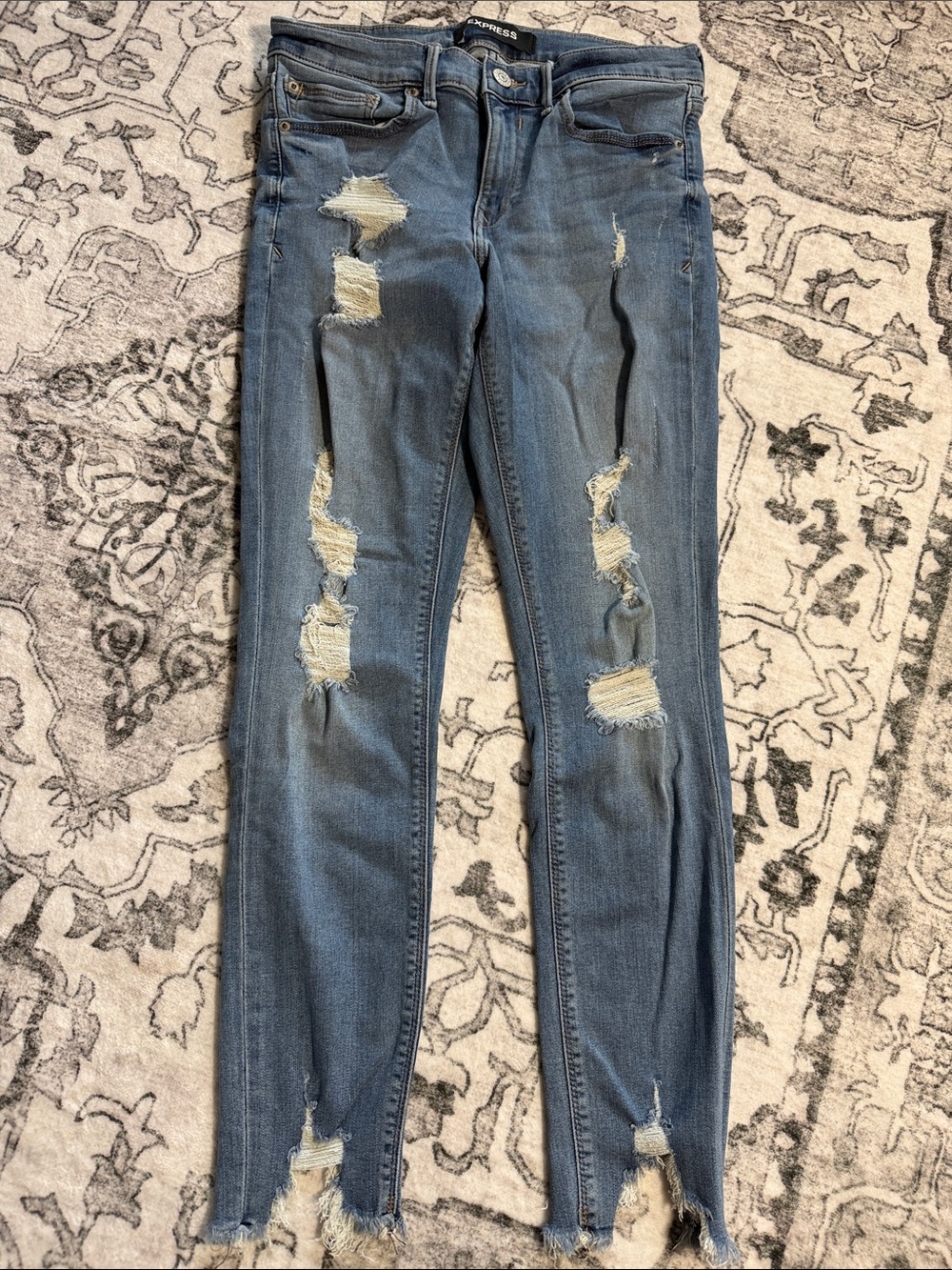 Express Women's Light Blue Distressed ankle legging mid rise Jeans